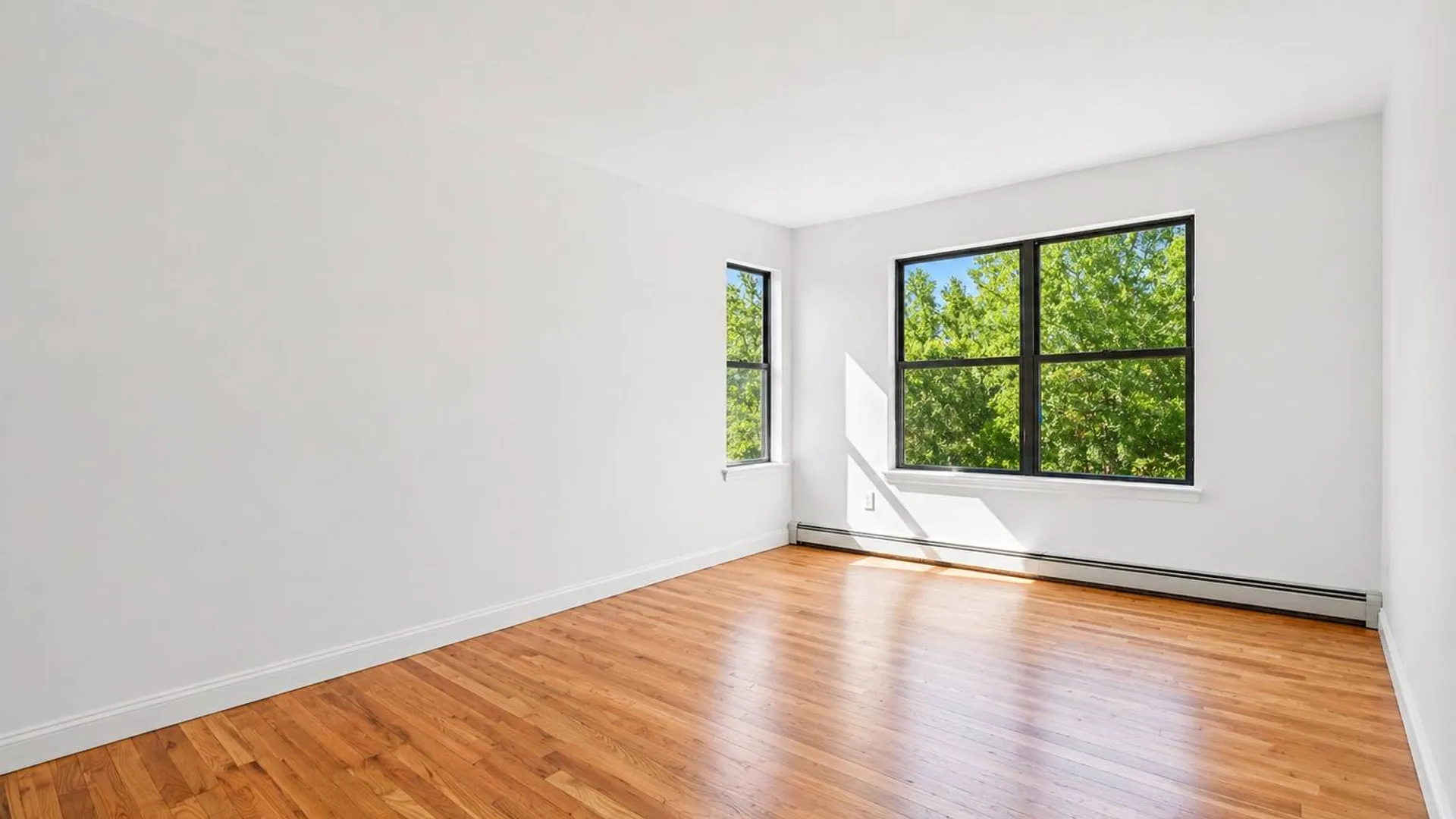 Property at 4 S BREEZE DR, East Hampton, NY 11937 9