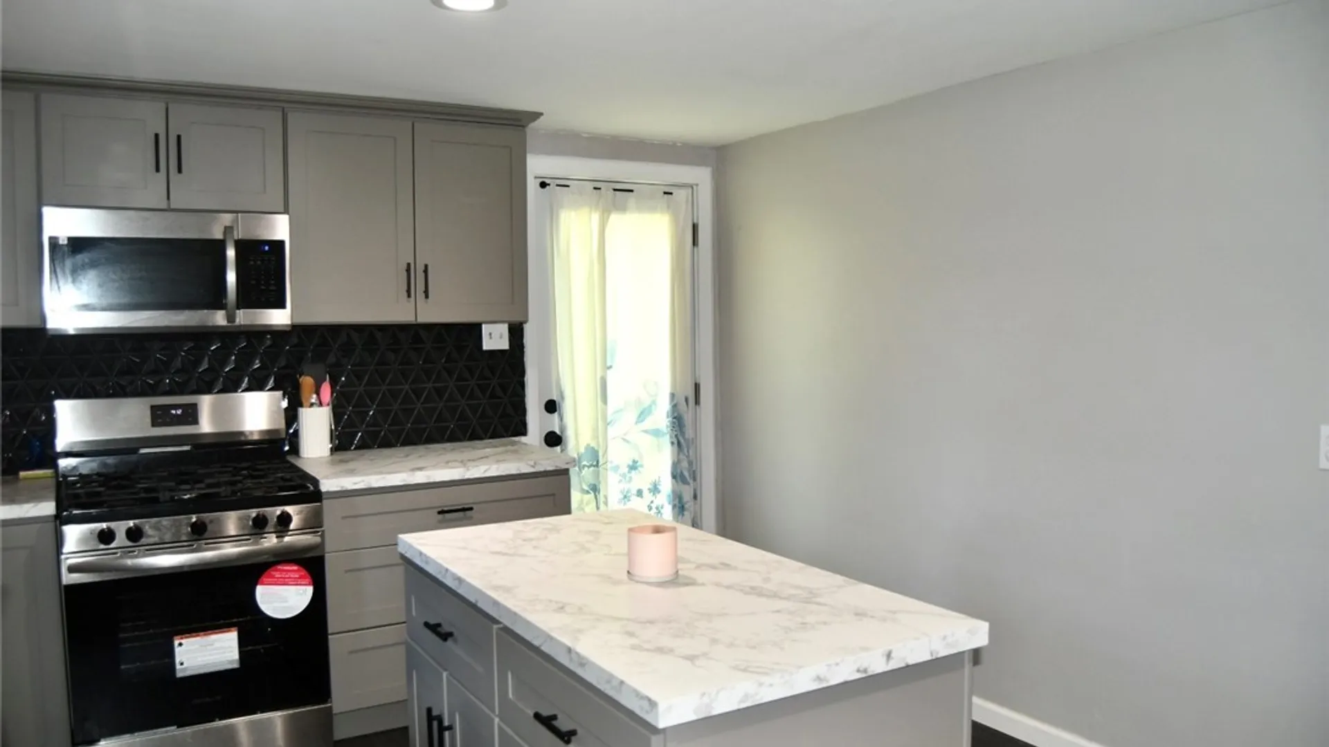Property at 40 North Drive, Lackawanna, NY 14218 13