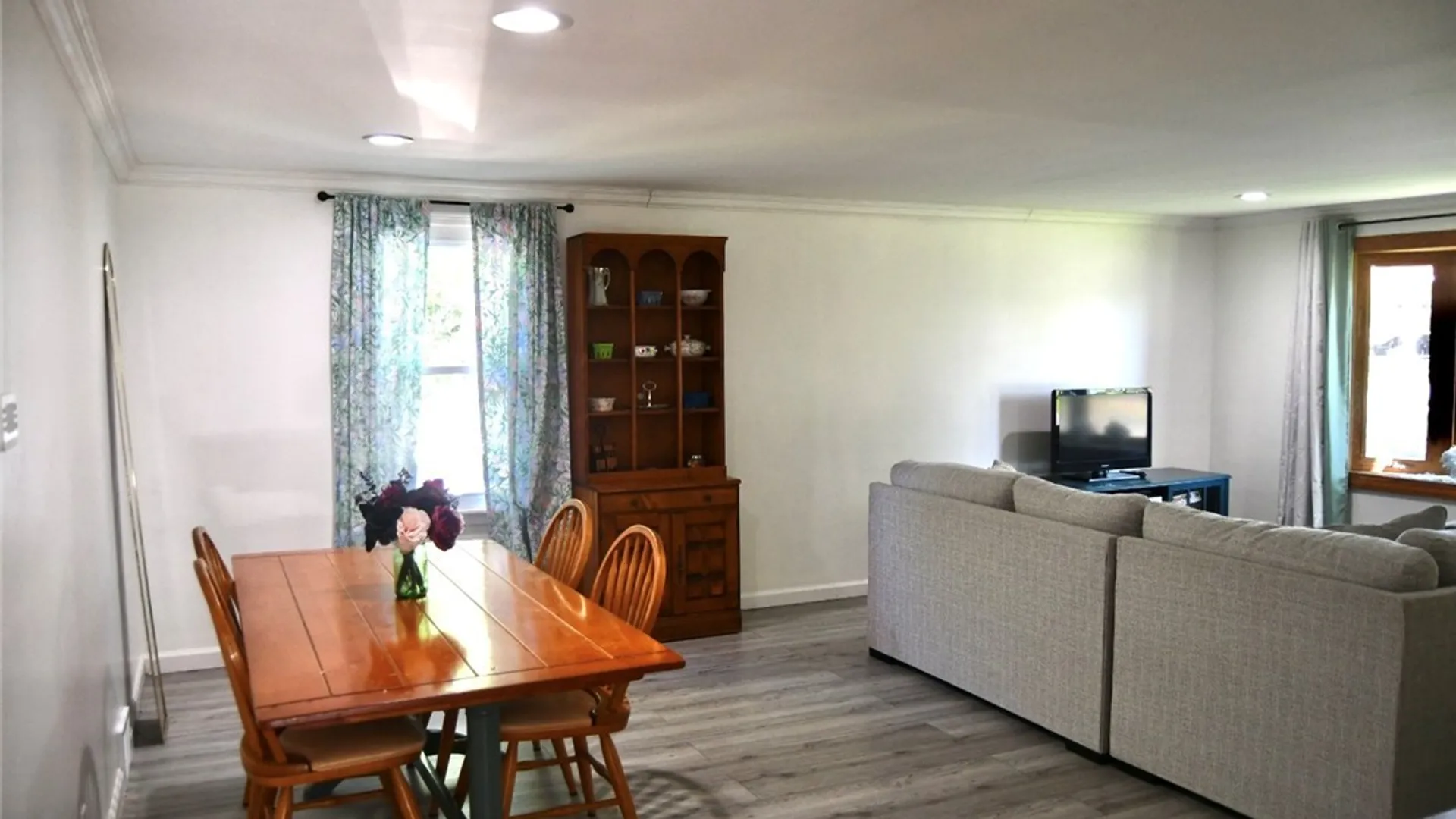 Property at 40 North Drive, Lackawanna, NY 14218 5