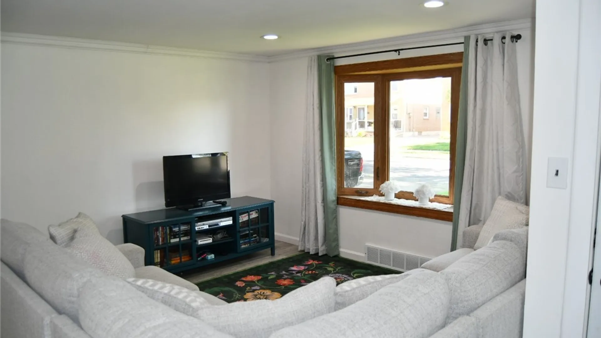 Property at 40 North Drive, Lackawanna, NY 14218 7