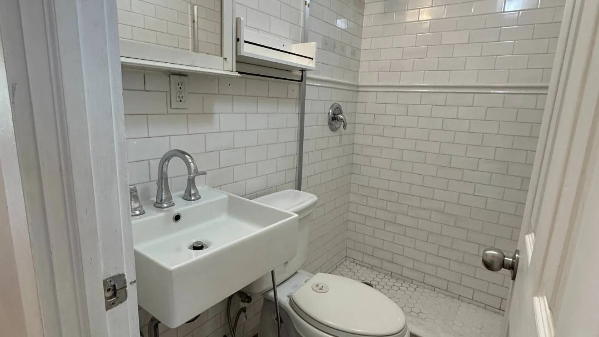 Property at 327 Van Brunt Street, Brooklyn, NY 11231 7