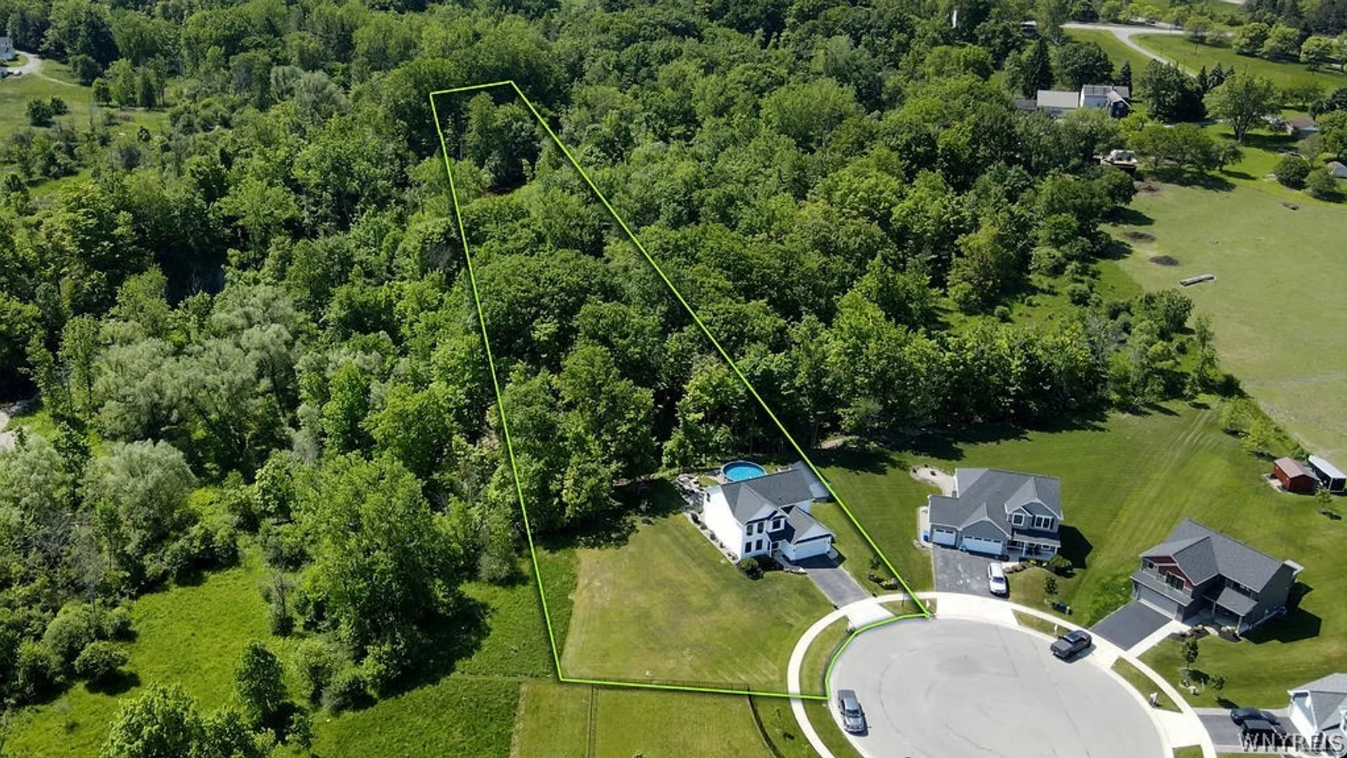 Property at 67 Jaycee Lane, West Seneca, NY 14224 2