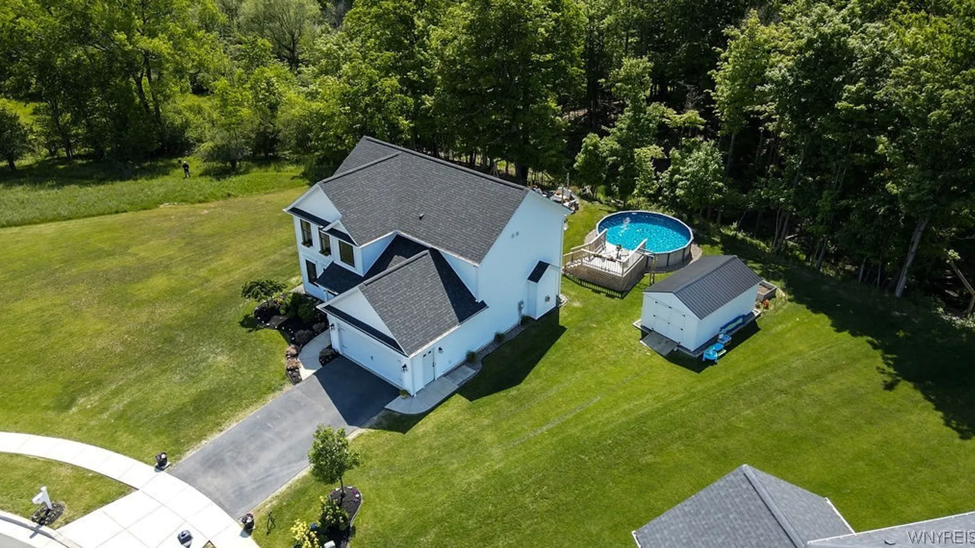 Property at 67 Jaycee Lane, West Seneca, NY 14224 5