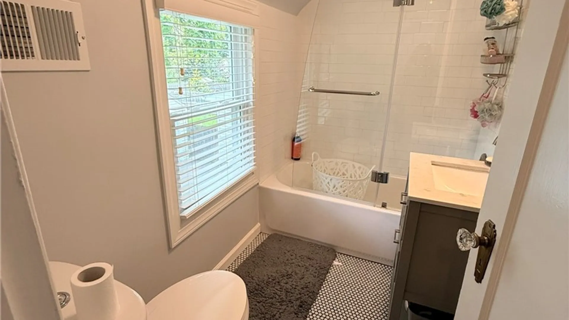 Property at 165 Orchard Drive, Brighton, NY 14618 18