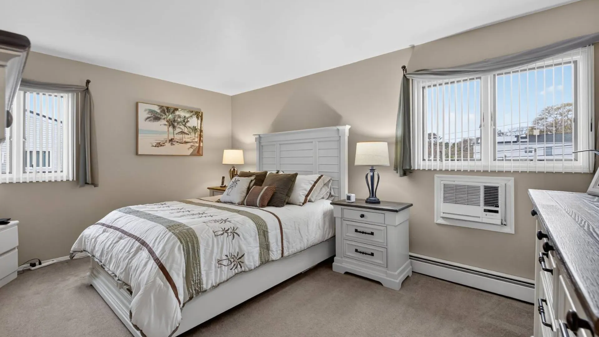 Property at 92 Nimbus Rd, Holbrook, NY 11741 12