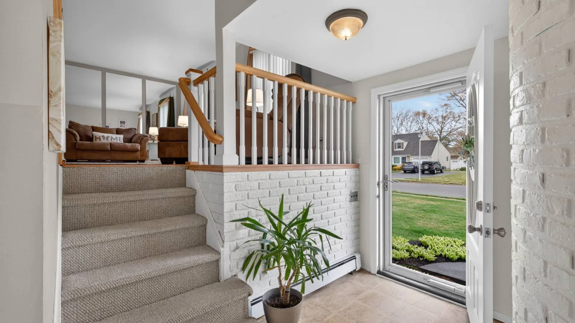 Property at 92 Nimbus Rd, Holbrook, NY 11741 3