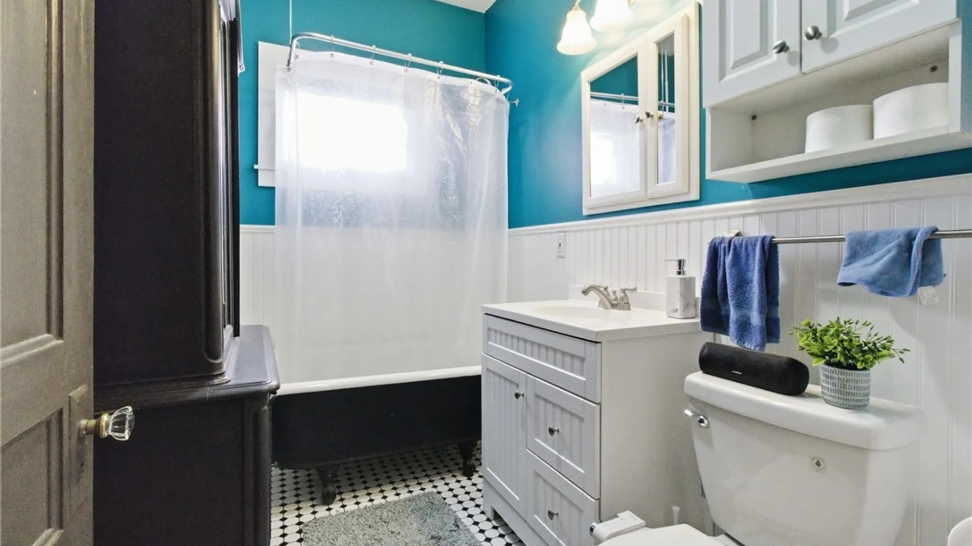 Property at 47 Elmwood Avenue, Buffalo, NY 14201 28