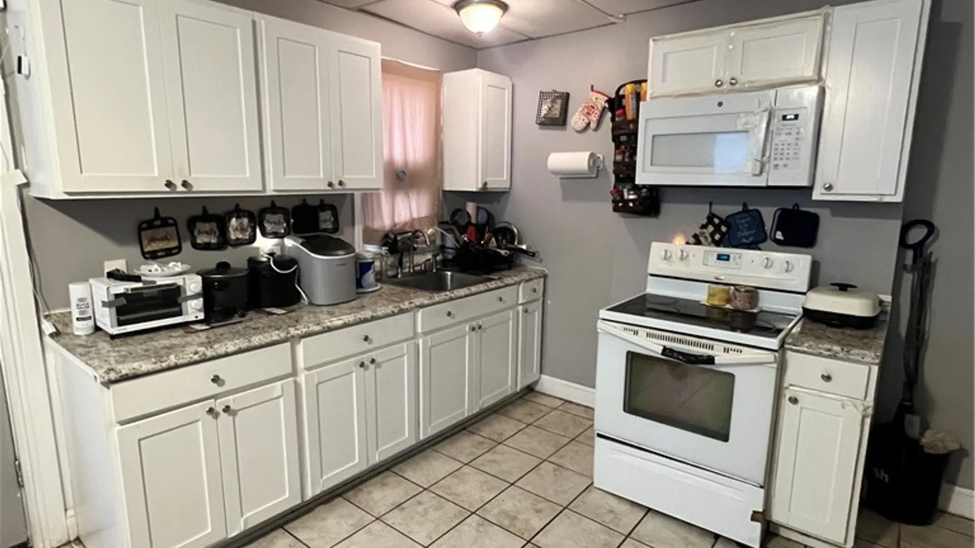 Property at 129-131 Flower City Park, Rochester, NY 14615 12