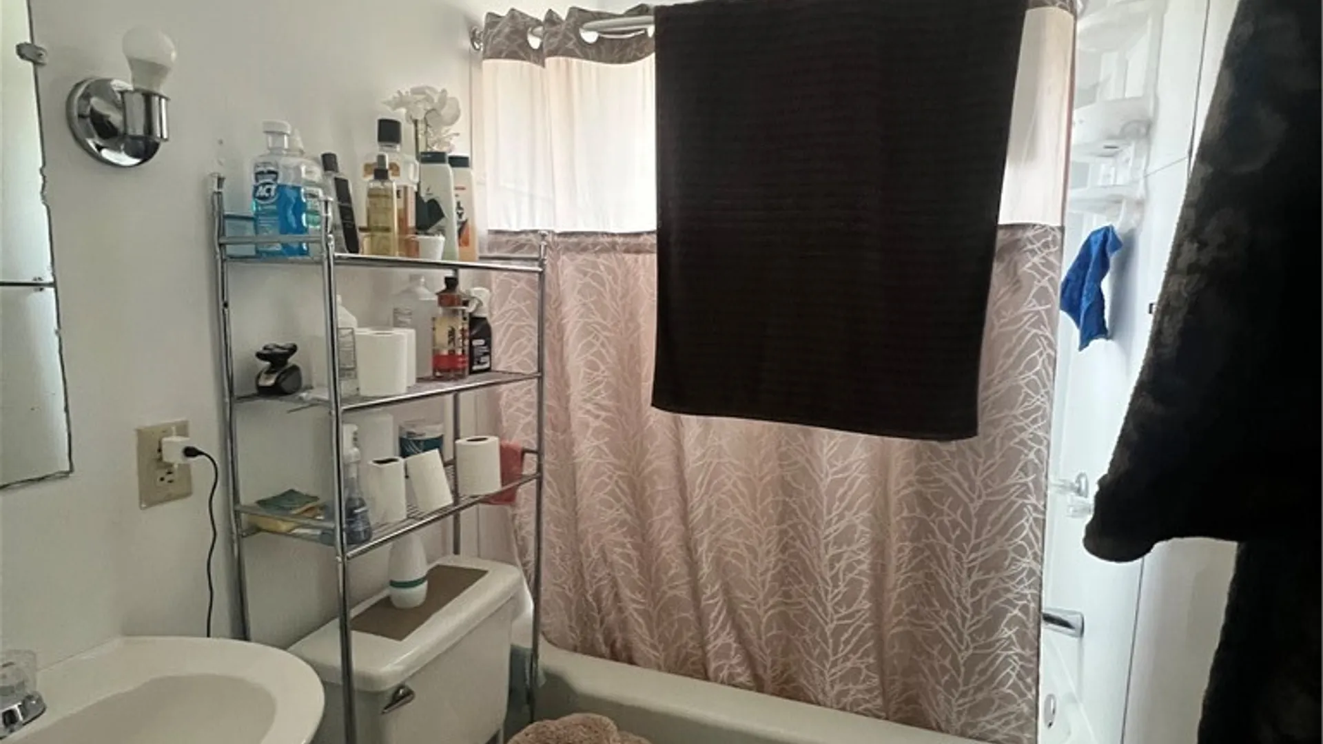 Property at 206 Kirkland Road, Rochester, NY 14611 5