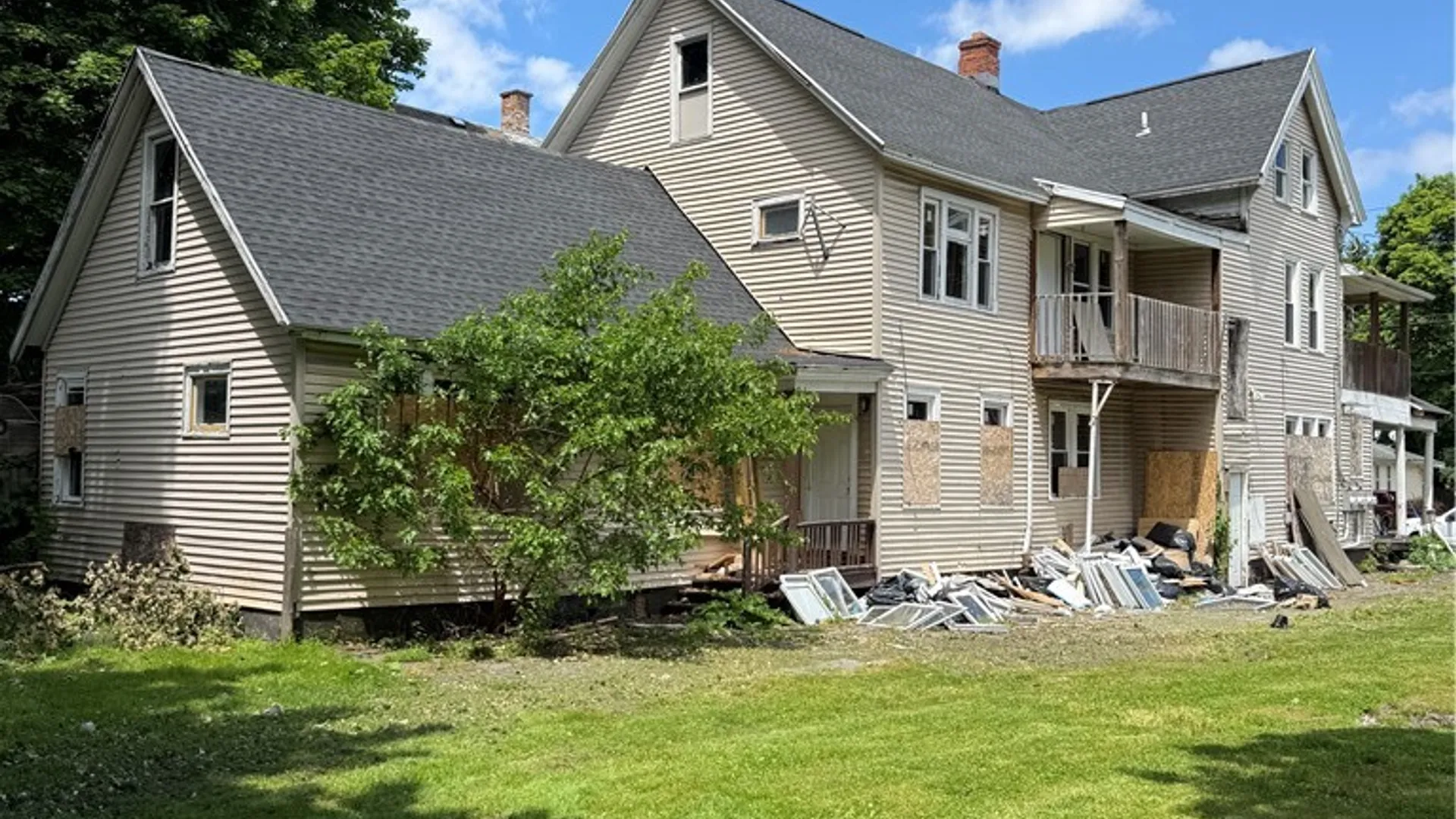 Property at 521 Clifford Avenue, Rochester, NY 14621 3