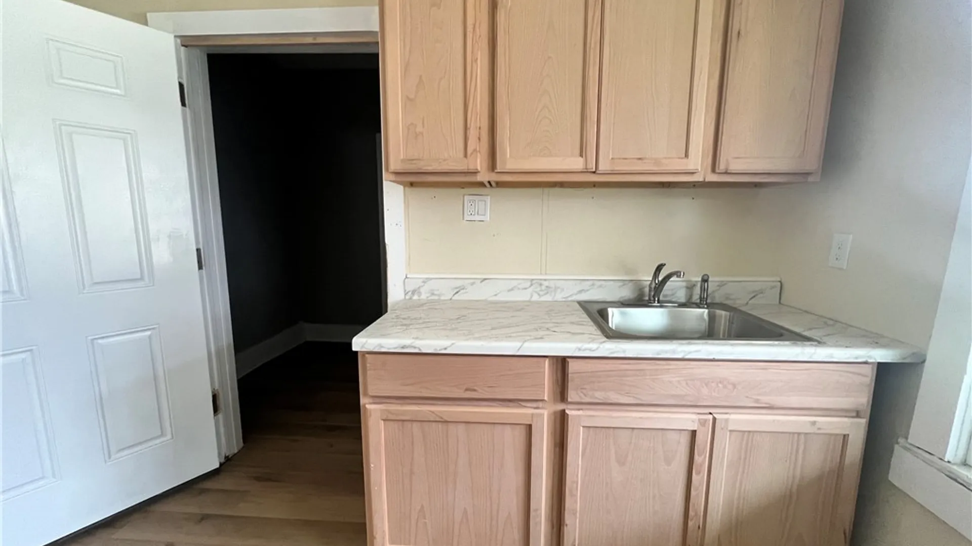 Property at 521 Clifford Avenue, Rochester, NY 14621 6