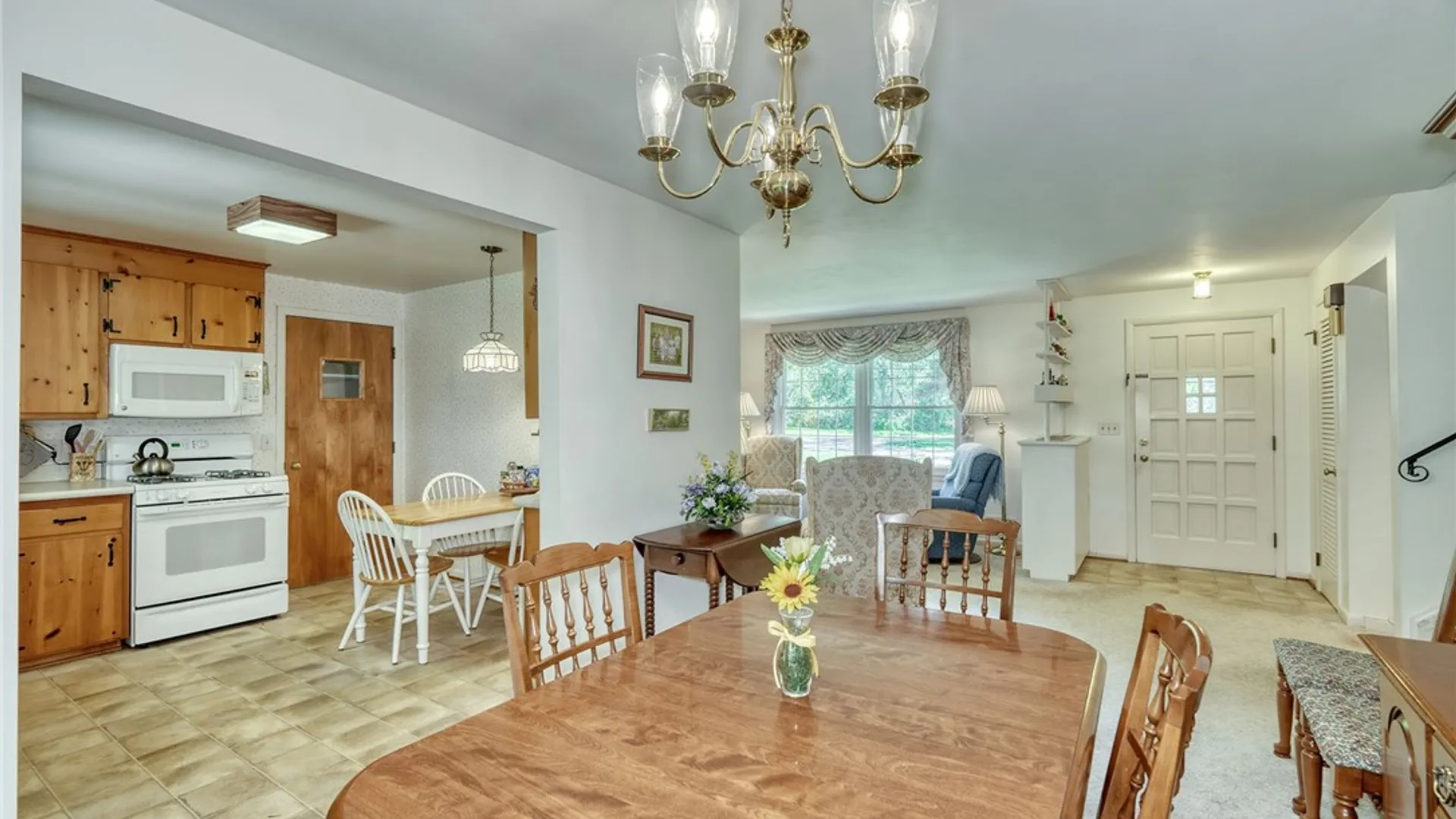 Property at 226 Dickinson Road, Webster, NY 14480 15