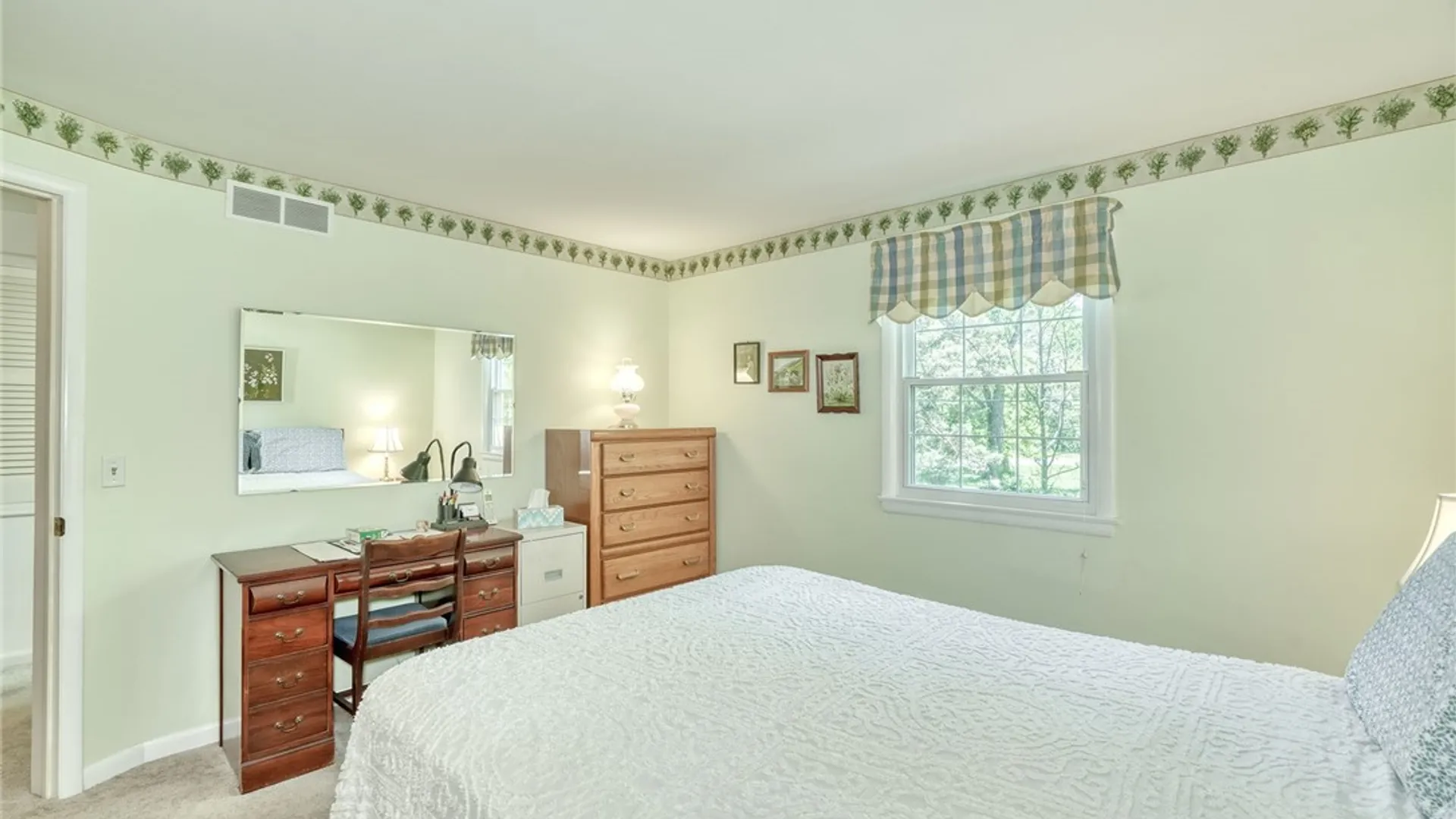 Property at 226 Dickinson Road, Webster, NY 14480 37