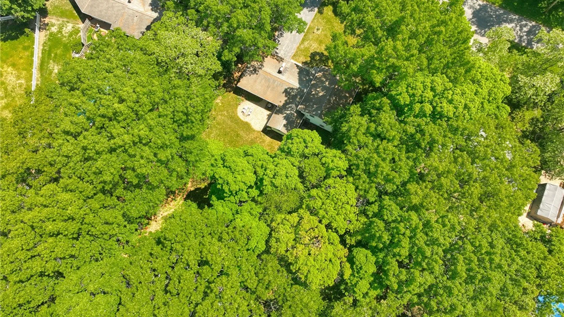 Property at 226 Dickinson Road, Webster, NY 14480 4