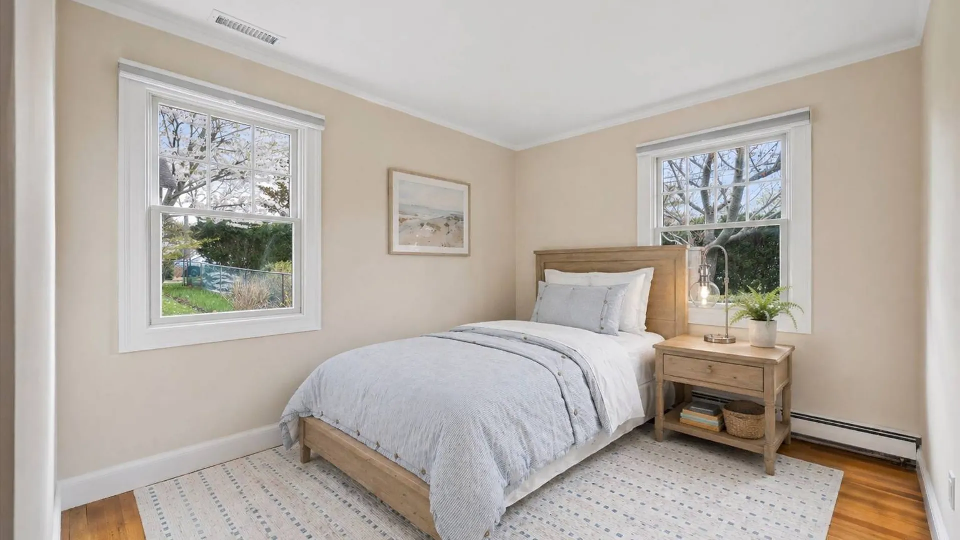 Property at 5 Maryland Blvd, Hampton Bays, NY 11946 12