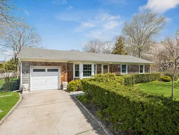 Property at 5 Maryland Blvd, Hampton Bays, NY 11946