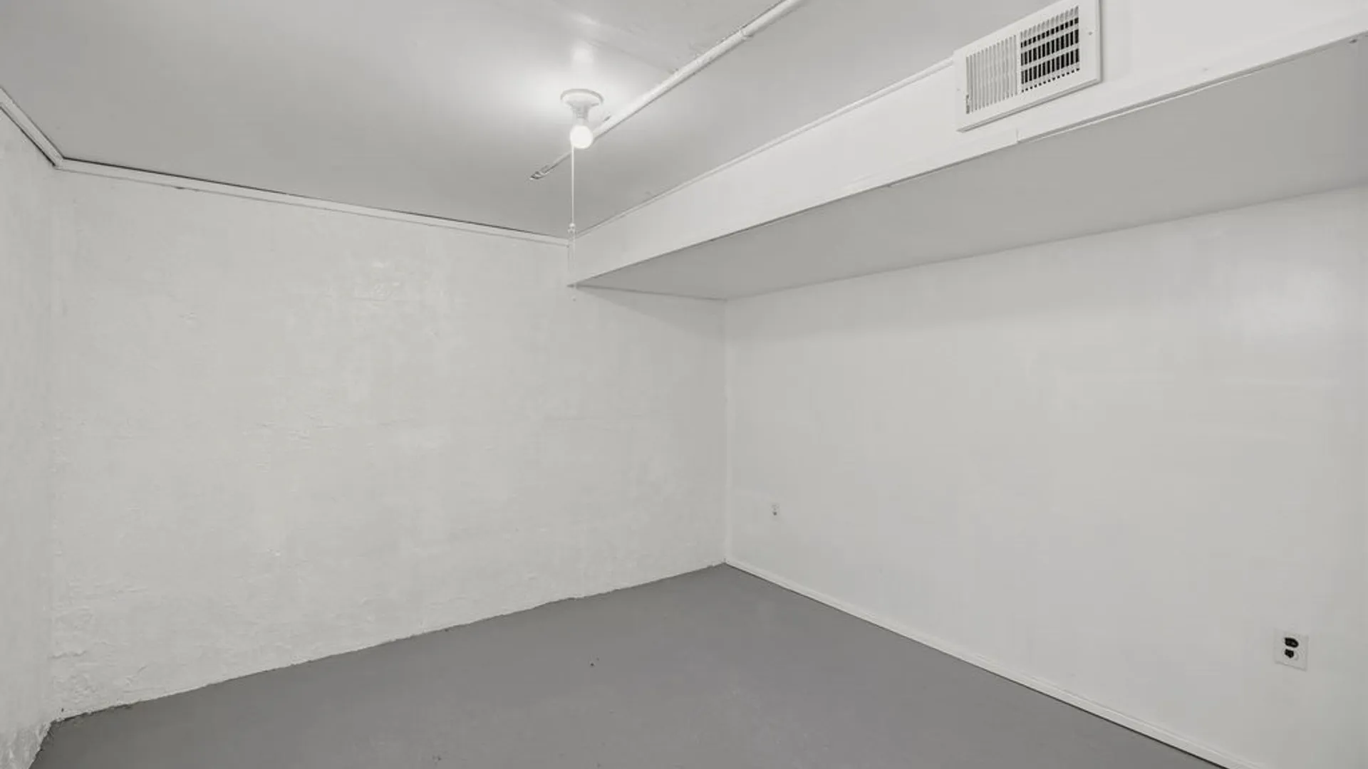 Property at 493 Hyde Park Boulevard, Niagara Falls, NY 14303 28
