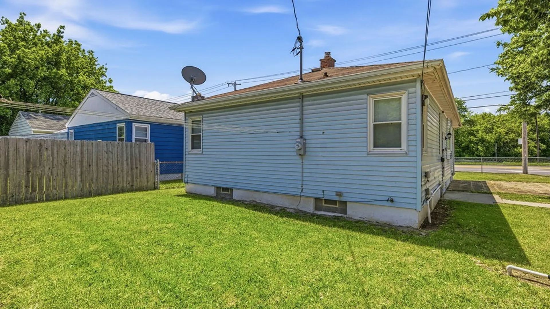 Property at 493 Hyde Park Boulevard, Niagara Falls, NY 14303 6