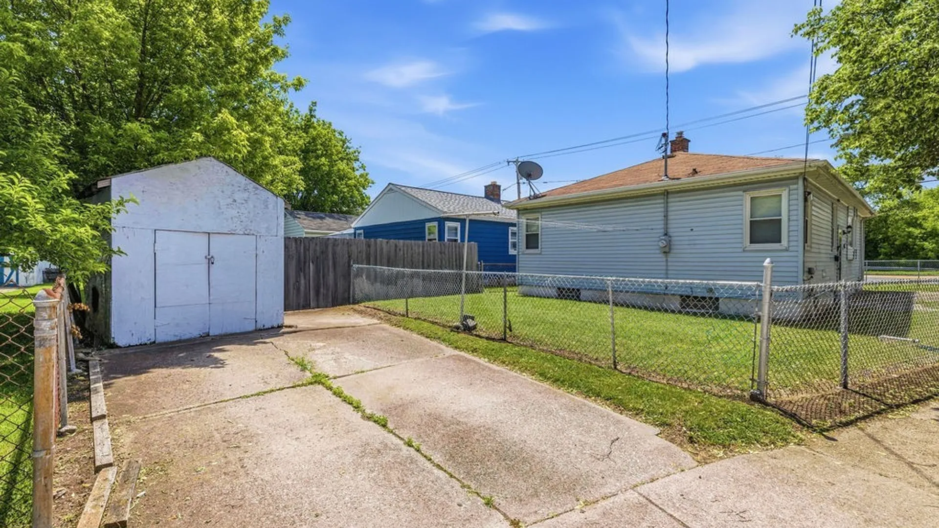 Property at 493 Hyde Park Boulevard, Niagara Falls, NY 14303 7