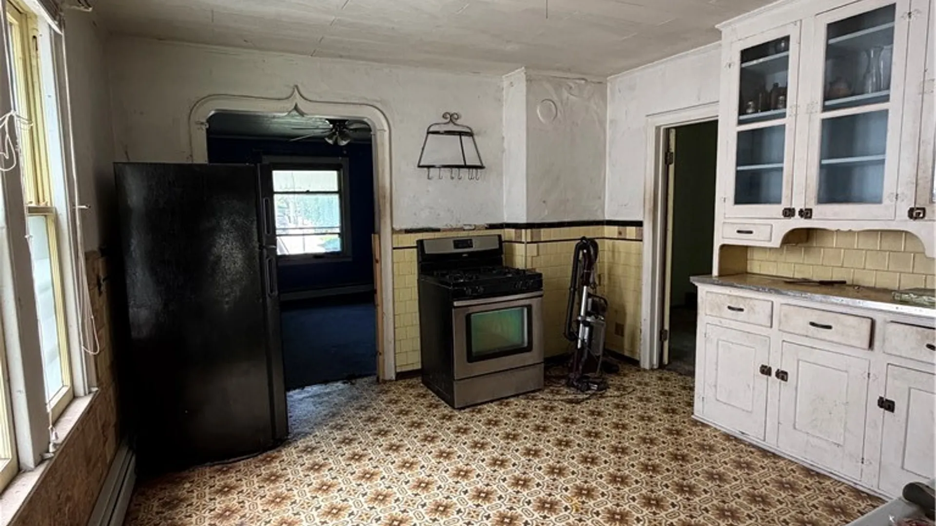 Property at 31 Ideal Street, Buffalo, NY 14206 15