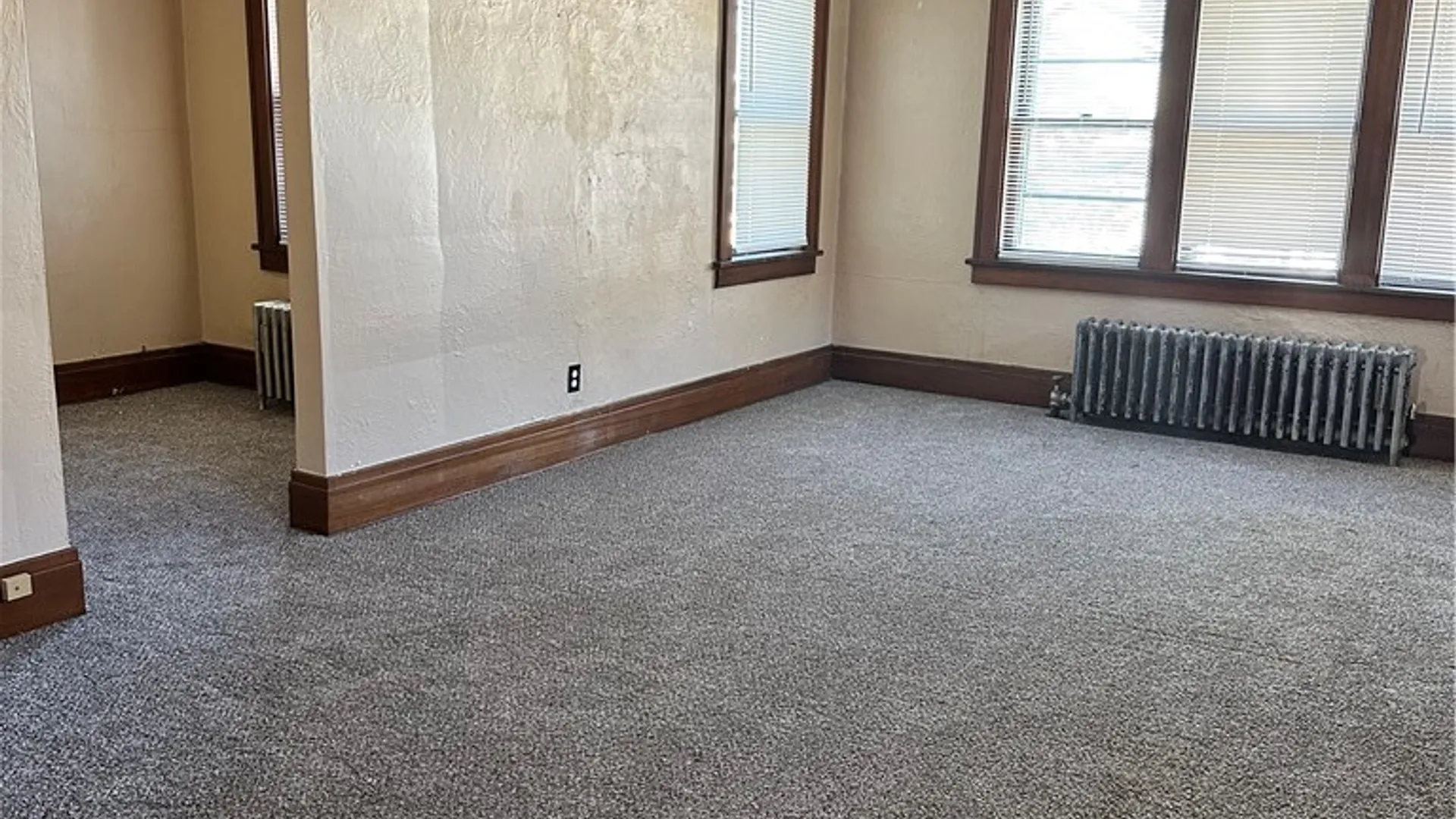 Property at 43 Hawthorne Avenue, Tonawanda, NY 14223 11