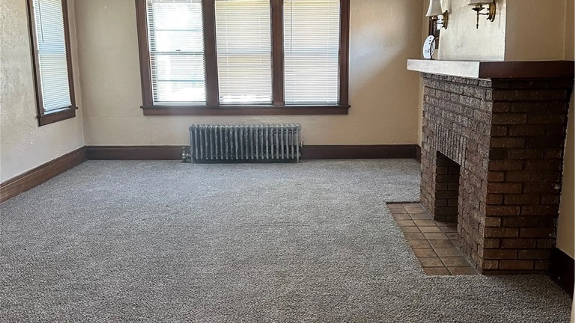 Property at 43 Hawthorne Avenue, Tonawanda, NY 14223 12