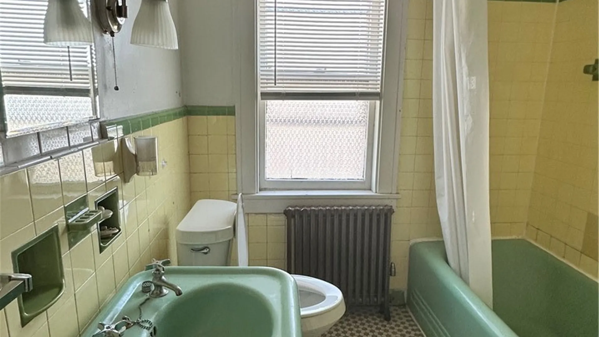 Property at 43 Hawthorne Avenue, Tonawanda, NY 14223 19