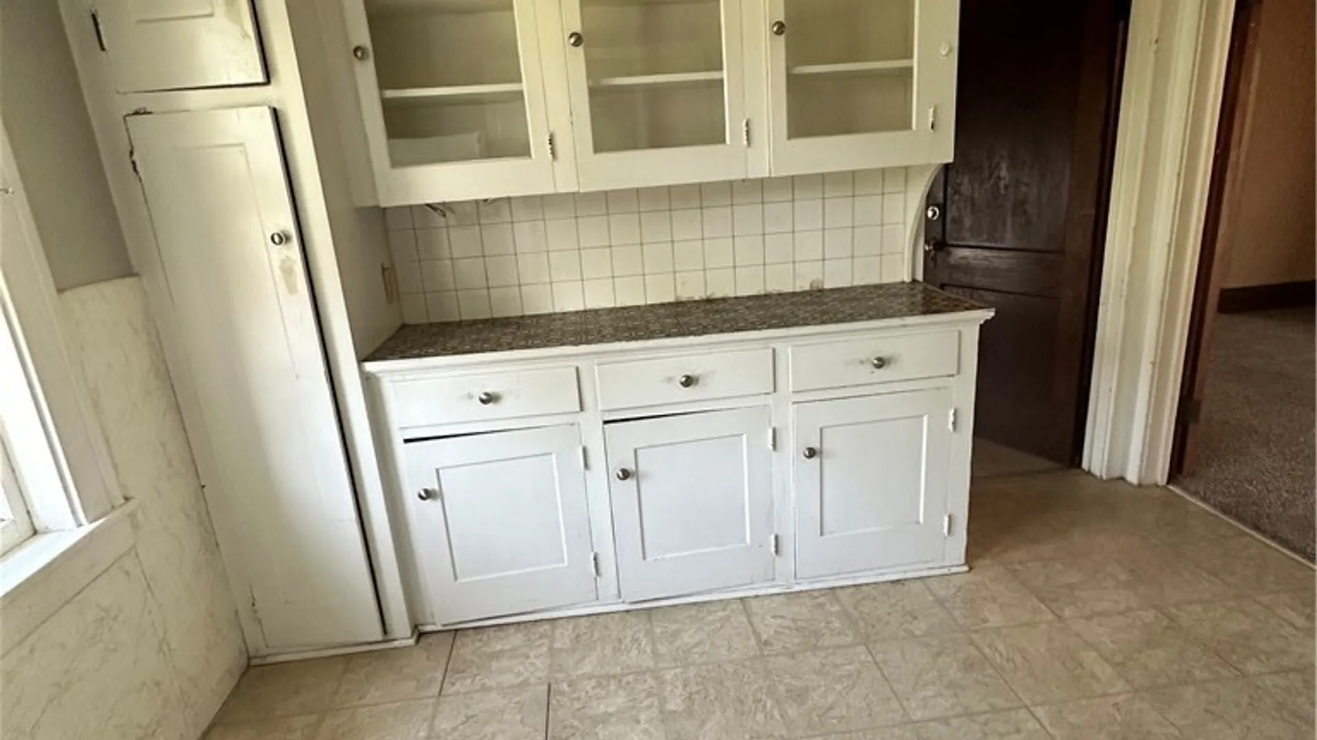 Property at 43 Hawthorne Avenue, Tonawanda, NY 14223 4