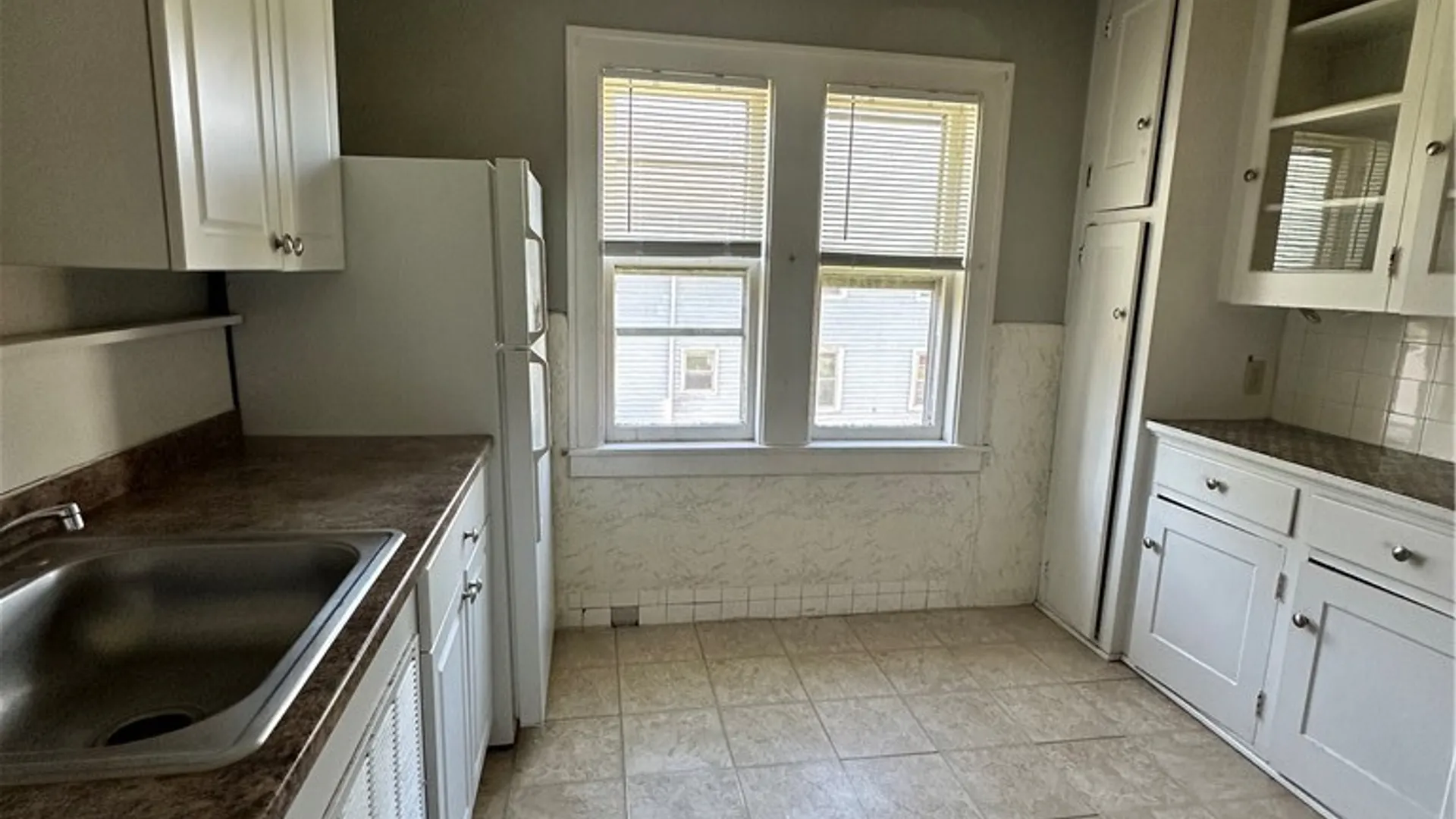 Property at 43 Hawthorne Avenue, Tonawanda, NY 14223 5