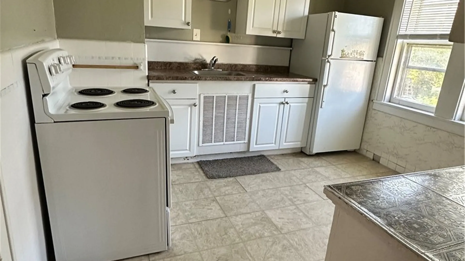 Property at 43 Hawthorne Avenue, Tonawanda, NY 14223 8
