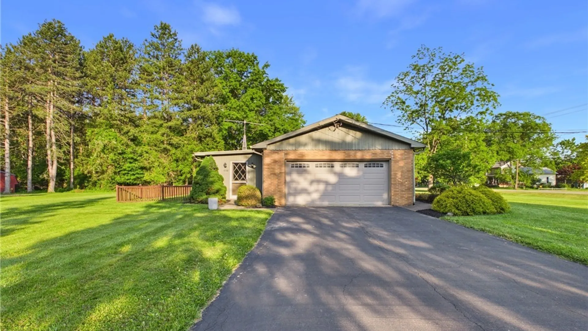 Property at 4547 Berry Road, Pomfret, NY 14063 3
