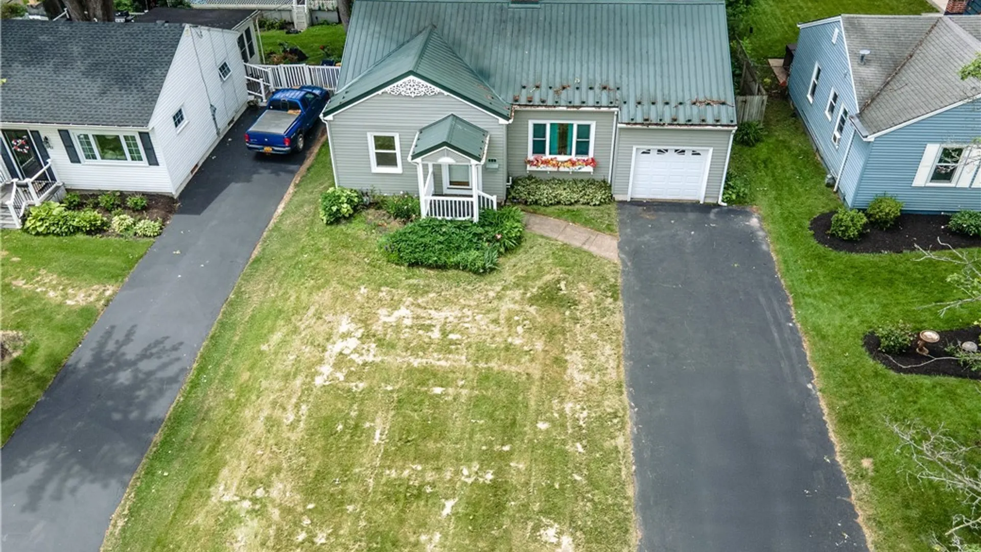 Property at 11 Davison Road, Lockport City, NY 14094 5