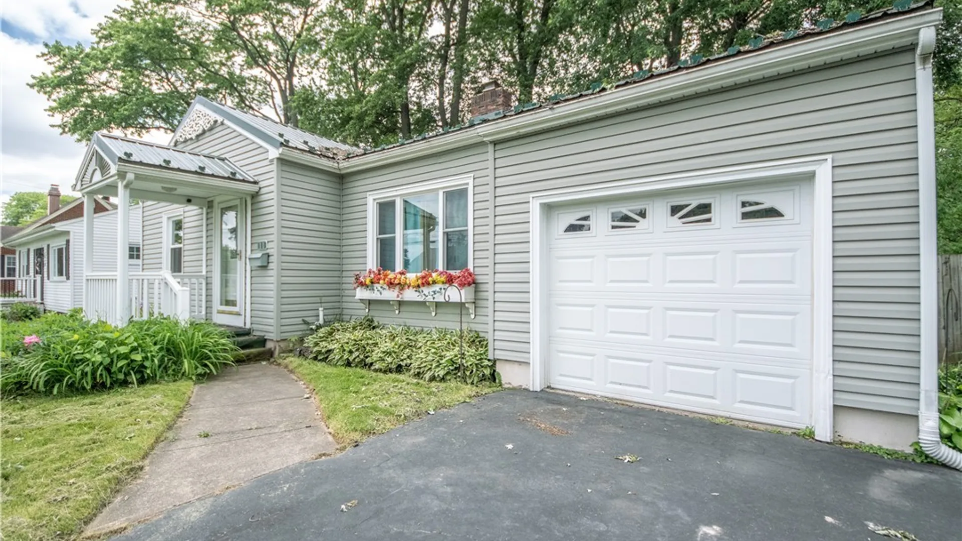 Property at 11 Davison Road, Lockport City, NY 14094 8