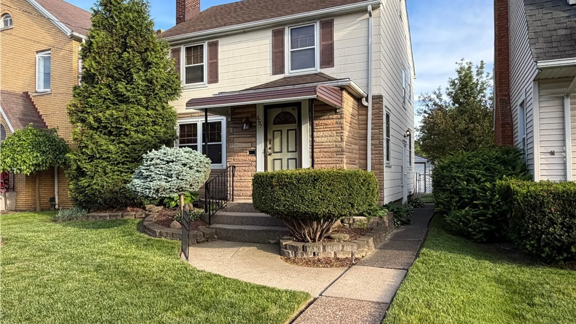 Property at 2721 Weston Avenue, Niagara Falls, NY 14305 3