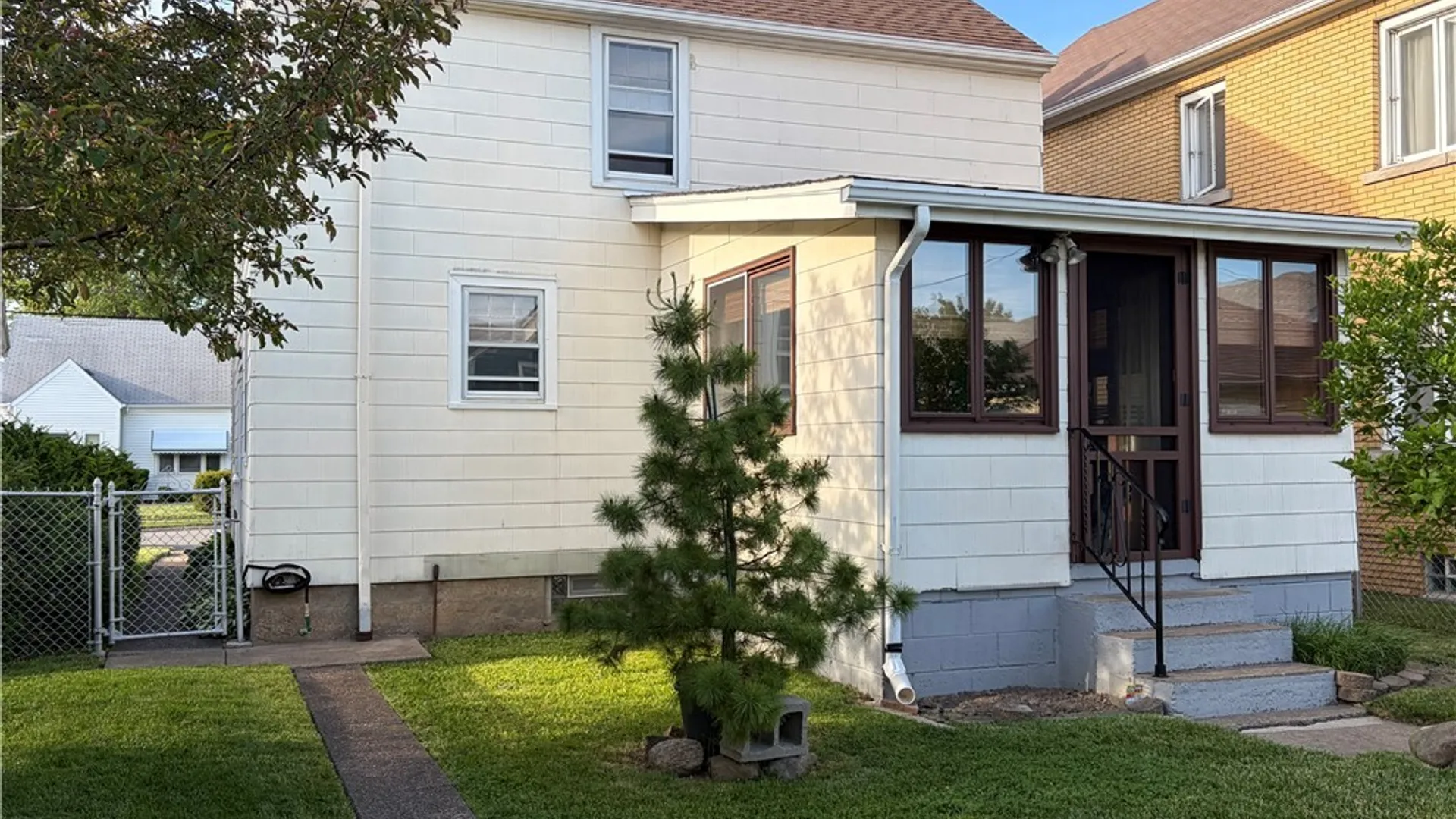 Property at 2721 Weston Avenue, Niagara Falls, NY 14305 4