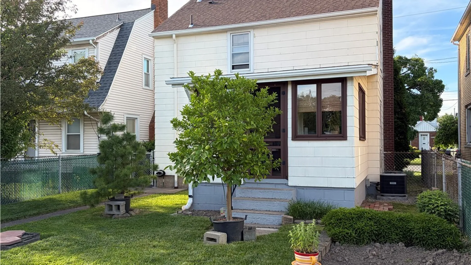 Property at 2721 Weston Avenue, Niagara Falls, NY 14305 5
