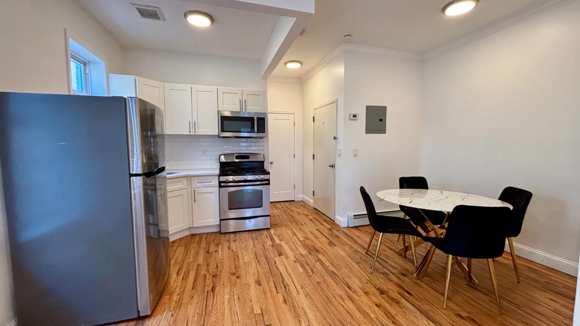 Property at 3367 Fenton Ave, Bronx, NY 10469 4