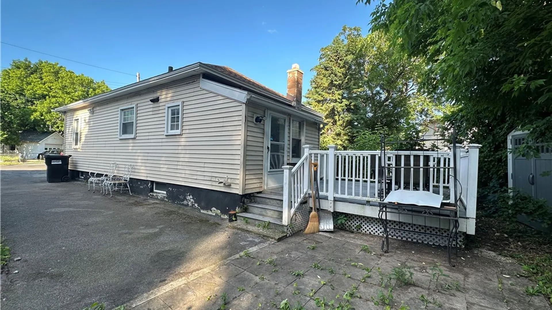 Property at 117 Hood Avenue, Syracuse, NY 13208 4