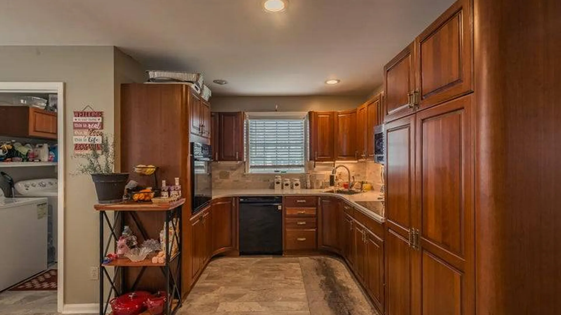 Property at 26 Columbia, Amsterdam, NY 12010 10
