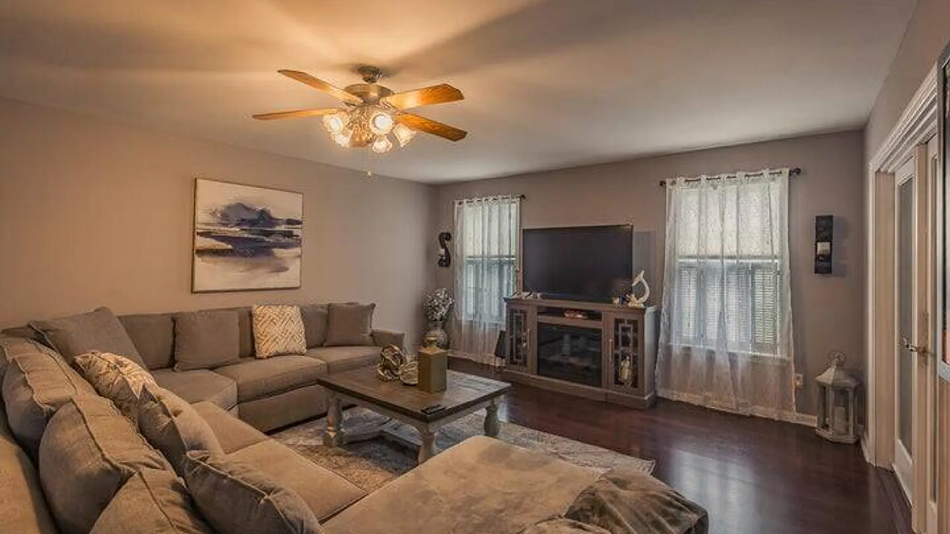 Property at 26 Columbia, Amsterdam, NY 12010 13