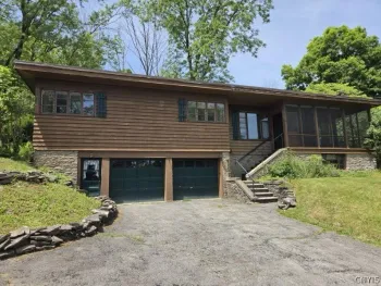 4581 Broad Road, Onondaga, NY 13215