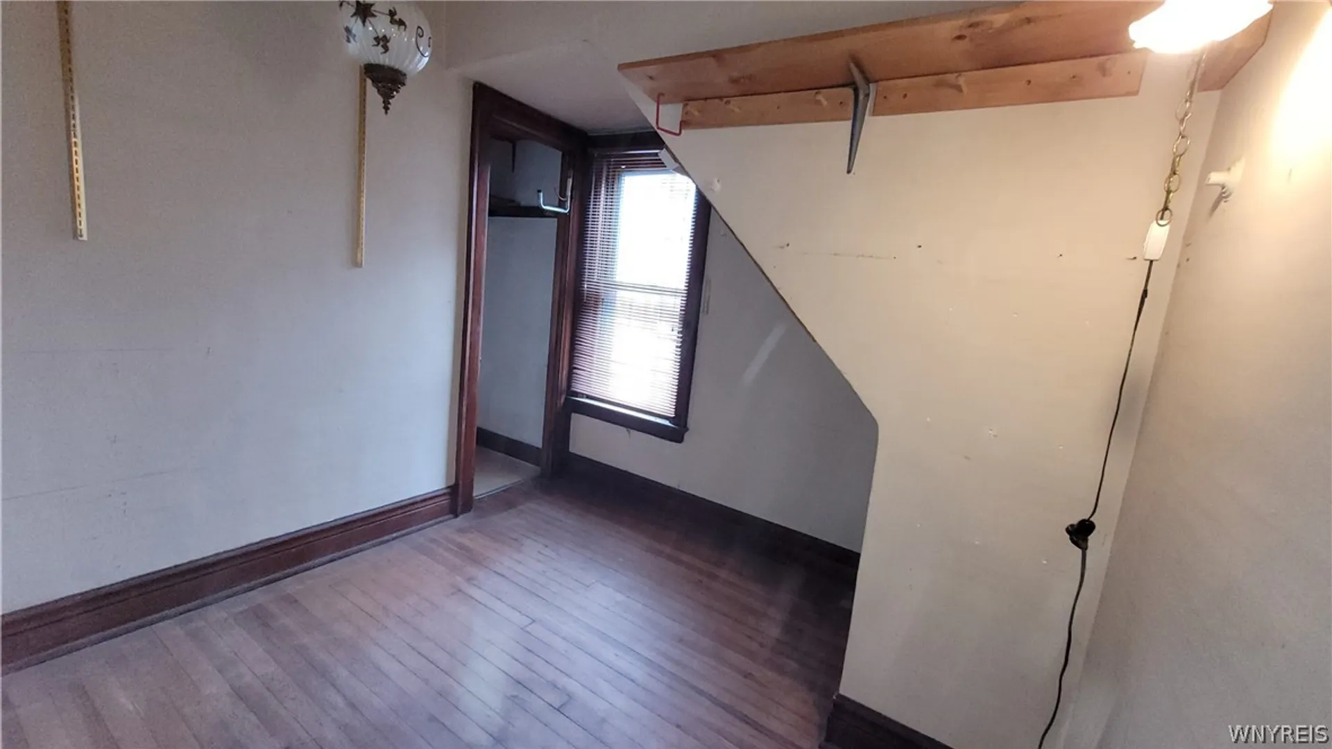 Property at 325 Box Ave (LOWER), Buffalo, NY 14211 18