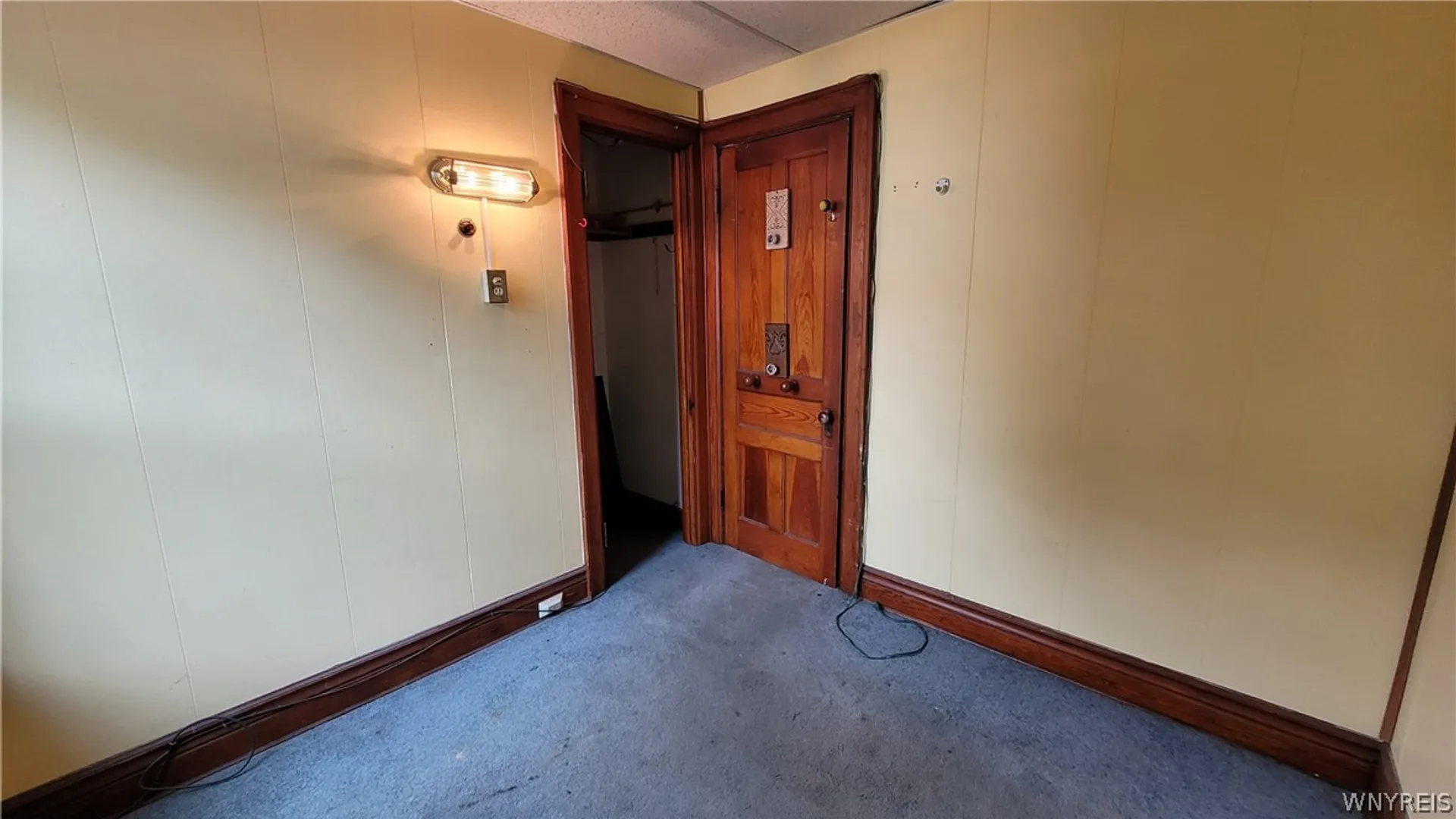 Property at 325 Box Ave (LOWER), Buffalo, NY 14211 9