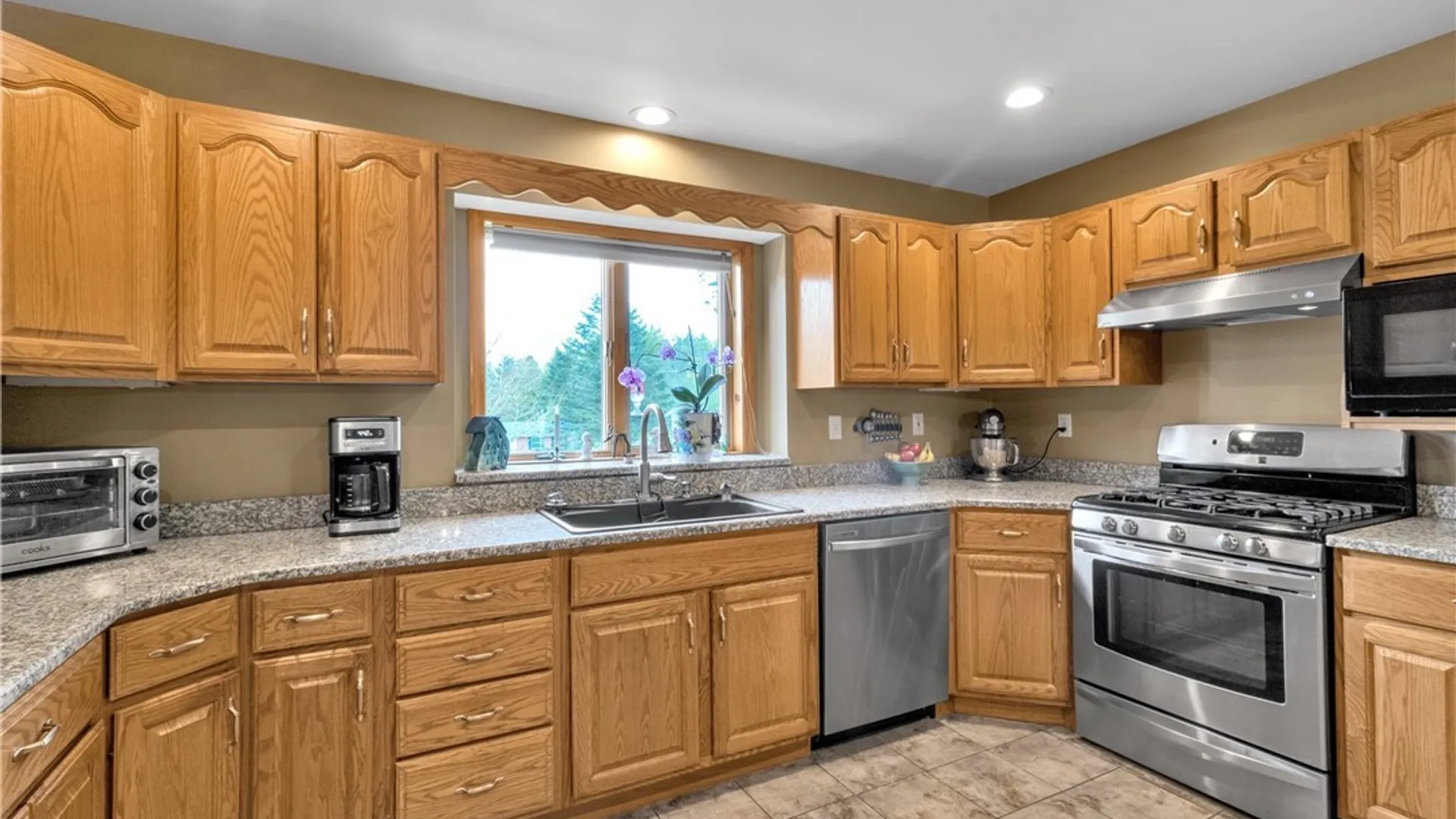 Property at 1515 Underhill Road, Aurora, NY 14052 16