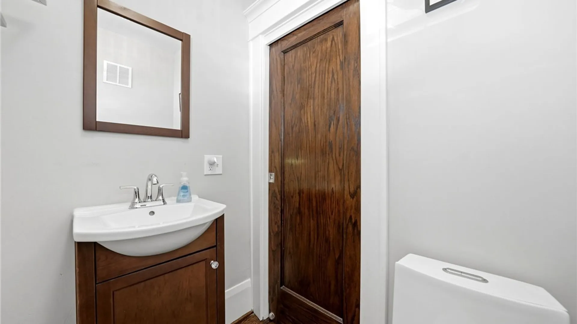 Property at 11 Admiral Road, Buffalo, NY 14216 21