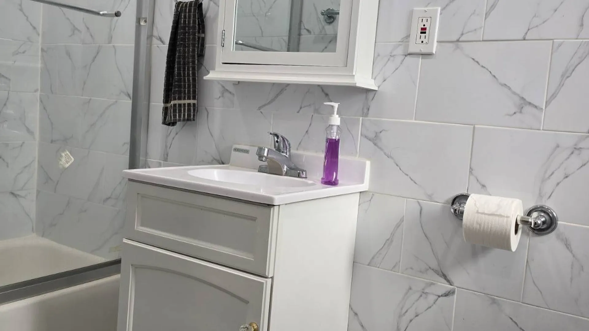 Property at 1523 East 34, Brooklyn, NY 11234 12