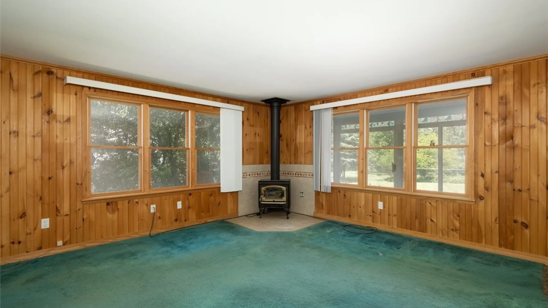 Property at 1827 Maxon Road, Bennington, NY 14011 4