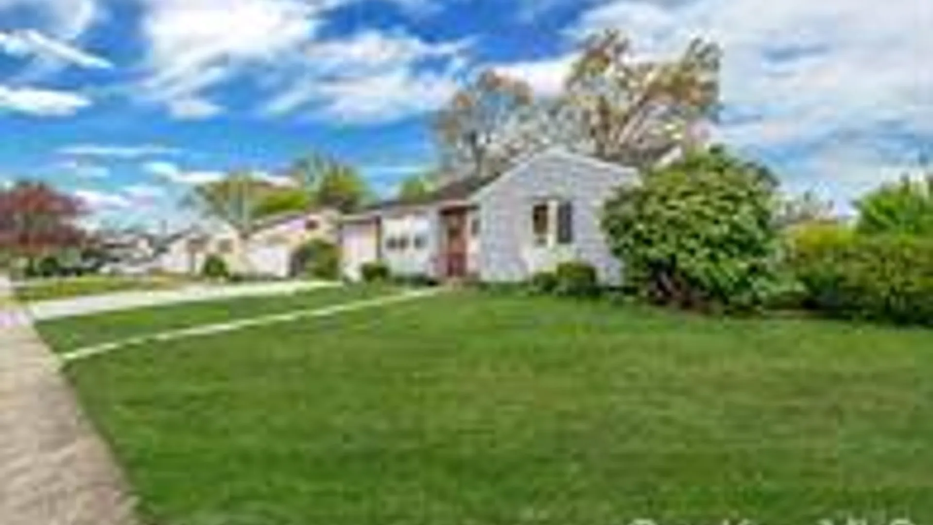 Property at 312 W16th St, Deer Park, NY 11729 2