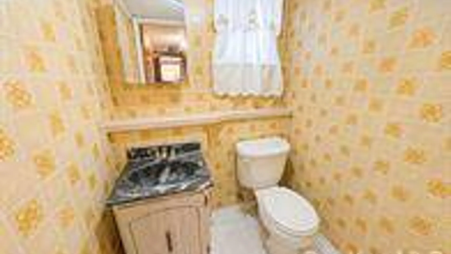 Property at 312 W16th St, Deer Park, NY 11729 28