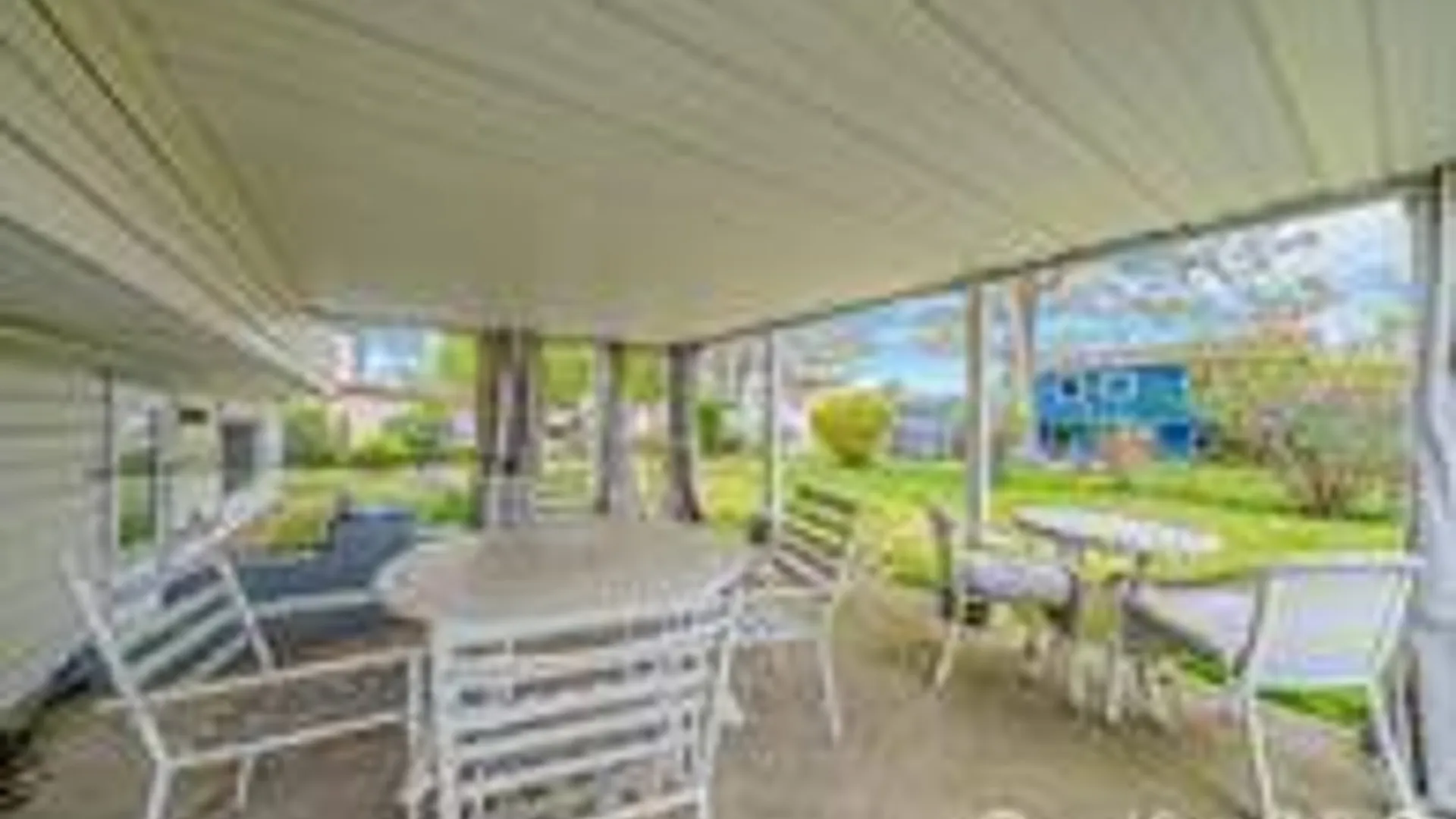 Property at 312 W16th St, Deer Park, NY 11729 4